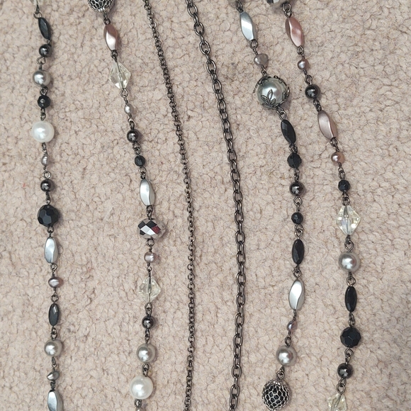 Versatile layered necklace - Picture 3 of 5